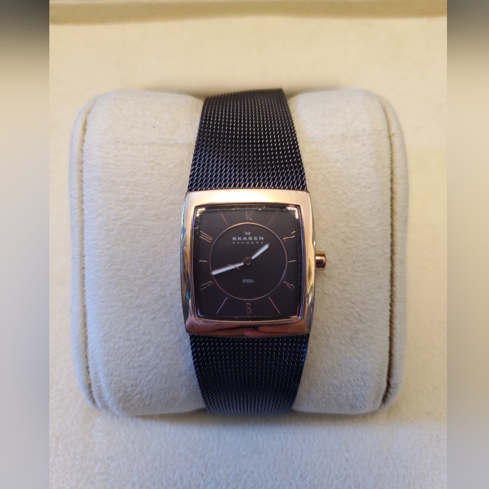 Skagen Rose Gold and Black Mesh Ladies Watch